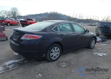 2010 Mazda Mazda6 I Sport z USA, uszkodzony, nr VIN 1YVHZ8BH3A5M43560